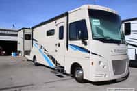 61142 - 32' 2020 Winnebago Vista 32YE w/2 Slides Image 1