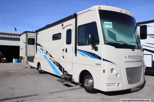 61142 - 32' 2020 Winnebago Vista 32YE w/2 Slides Image 1
