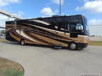 57697 - 36' 2015 Thor Hurricane 34F w/Slide Image 1