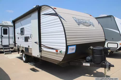 60134 - 22' 2018 Forest River Wildwood X-Lite Fsx 197BH - Bunk House Image 1