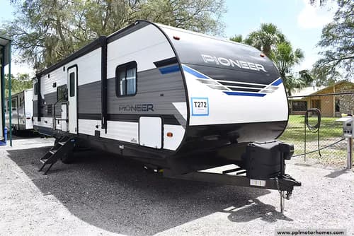 60295 - 35' 2021 Heartland Pioneer BH322 w/Slide - Bunk House Image 1