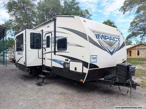 63732 - 34' 2015 Keystone Impact 303 w/2 Slides & Generator  - Toy Hauler Image 1