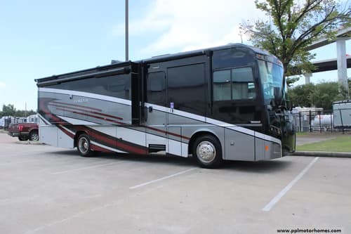64723 - 36' 2020 Winnebago Forza Handicap Accessible 34T AE 340hp Cummins w/2 Slides Image 1