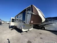 61316 - 36' 2016 Heartland Bighorn 3270RS w/3 Slides Image 1