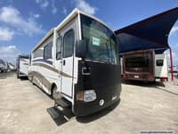 60259 - 34' 2006 Fleetwood Bounder 34M 300hp Caterpillar w/2 Slides Image 1