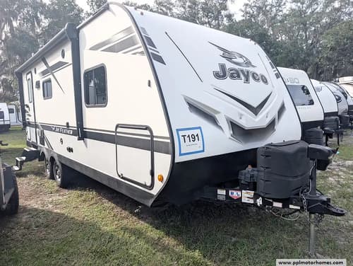 64068 - 26' 2020 Jayco Jayfeather 23RBM w/Slide Image 1