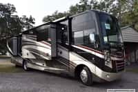 61891 - 38' 2015 Thor Challenger 37GT w/3 Slides Image 1