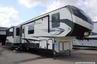 62527 - 41' 2023 Keystone Alpine 3720MD w/4 Slides Image 1