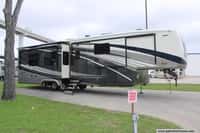 62307 - 43' 2022 Drv Mobile Suites 41RKDB w/4 Slides & Generator Image 1