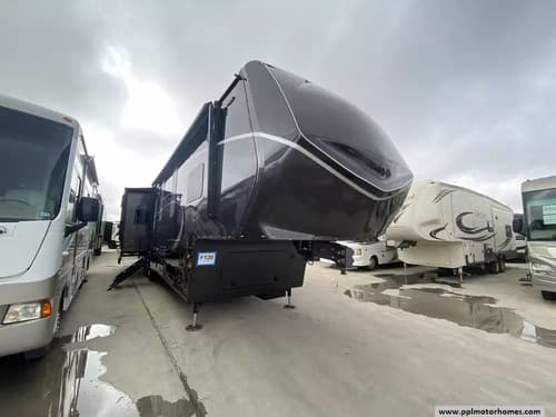 62807 - 46' 2018 The RV Factory Luxe Elite 42MD w/4 Slides Image 1