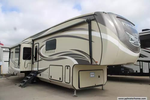 62927 - 41' 2018 Jayco Pinnacle 36FBTS w/3 Slides Image 1
