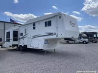 56331 - 32' 2006 Peterson Industries Excel M-30RSO w/3 Slides Image 1