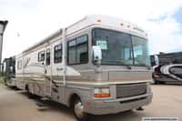 63310 - 37' 2000 Fleetwood Bounder 36S w/Slide Image 1
