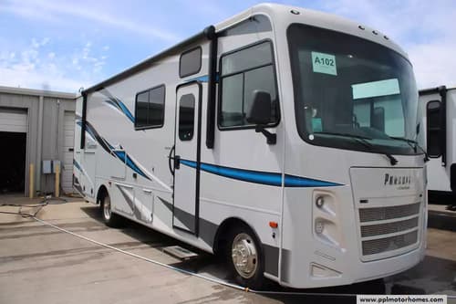 62657 - 30' 2021 Coachmen Pursuit 29SS w/Slide Image 1