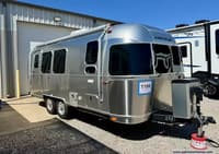 56031 - 24' 2023 Airstream Flying Cloud 23FB Image 1