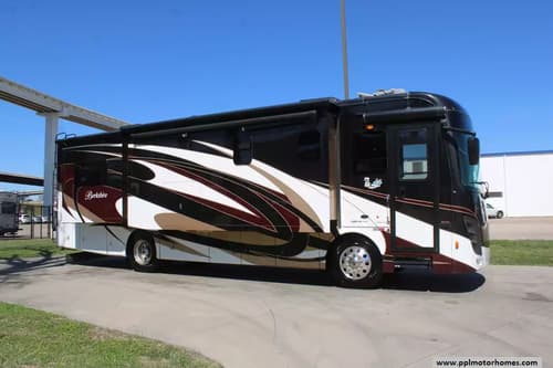 62219 - 35' 2018 Forest River Berkshire 34QS 360hp Cummins w/4 Slides Image 1