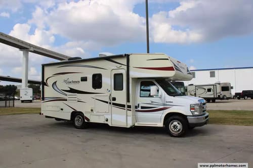 61212 - 24' 2016 Coachmen Freelander 21RS w/Slide Image 1