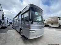 59661 - 38' 2004 Itasca Meridian 36G 330hp Caterpillar w/2 Slides Image 1