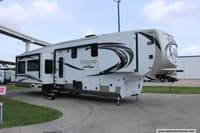 62837 - 42' 2018 Forest River Palomino Columbus 1492 383FB w/4 Slides Image 1