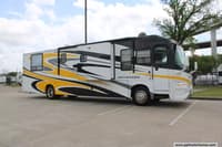 62281 - 40' 2007 Coachmen Sportscoach Pathfinder 384TS 330hp Cummins w/3 Slides Image 1