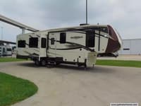 56237 - 36' 2016 Heartland Bighorn 3270RS w/3 Slides Image 1