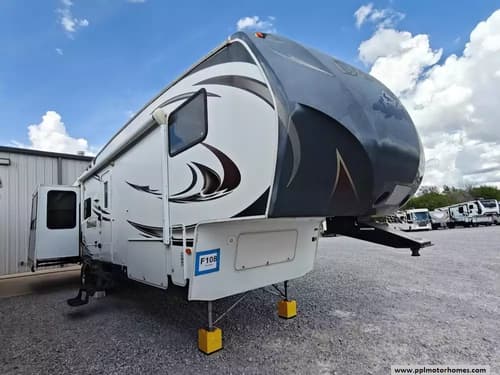 62855 - 36' 2012 Dutchmen Denali 310RES w/3 Slides Image 1