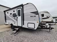 63307 - 22' 2025 Jayco Jay Flight Slx 175 BH - Bunk House Image 1