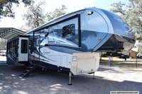 61845 - 41' 2017 Forest River Cardinal 3456RL w/3 Slides Image 1