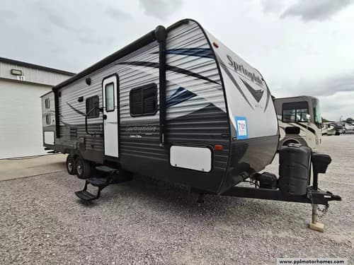 61253 - 32' 2018 Keystone Springdale 270LE w/Slide Image 1