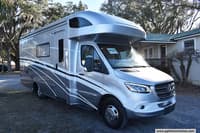 62167 - 25' 2021 Winnebago View 24D w/Slide Image 1