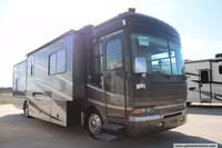 62189 - 39' 2007 Fleetwood Providence 39S 350hp Caterpillar w/3 Slides Image 1