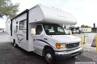 55016 - 29' 2006 Winnebago Outlook 29B w/2 Slides Image 1