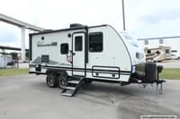 64516 - 21' 2021 Winnebago Micro Minnie 2106DS w/Slide Image 1