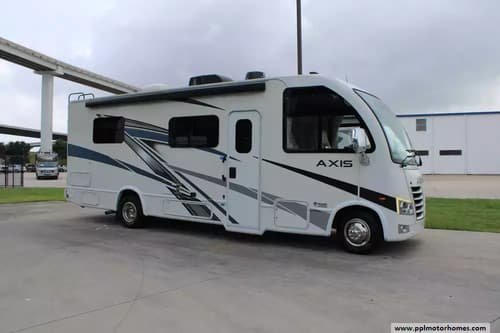 63947 - 27' 2024 Thor Axis 26.1 w/Slide Image 1