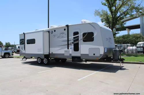 64011 - 33' 2014 Highland RV Open Range Roamer 291RLS w/3 Slides Image 1