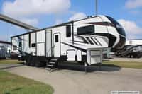 61797 - 44' 2023 Alliance RV Valor 40V13 w/3 Slides - Toy Hauler Image 1