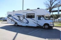 61992 - 32' 2022 Thor Chateau Victory 31WV w/Slide Image 1