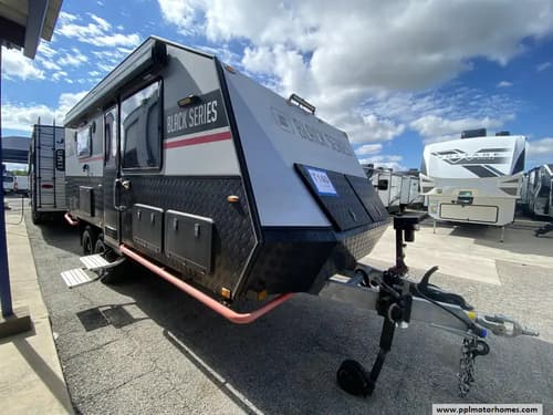 64726 - 23' 2021 Black Series HQ17 - Bunk House Image 1