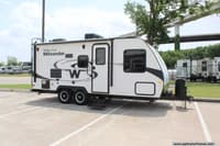 59331 - 21' 2018 Winnebago Micro Minnie 2106FBS w/Slide Image 1