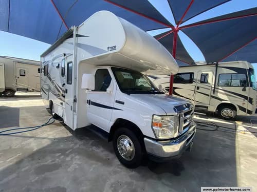 64063 - 21' 2014 Thor Freedom Elite M21c 21C Image 1
