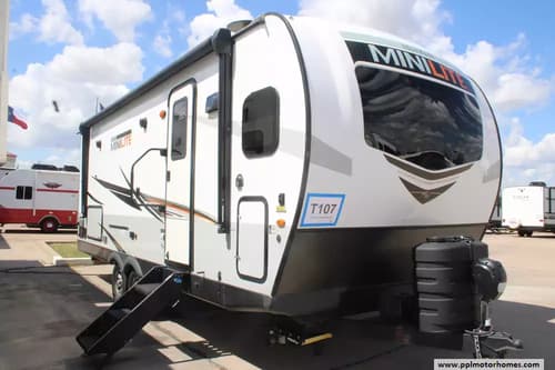 60988 - 25' 2022 Forest River Rockwood Mini Lite 2506S w/Slide Image 1