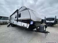 62743 - 37' 2024 Primetime Tracer 32DSB w/2 Slides - Bunk House Image 1