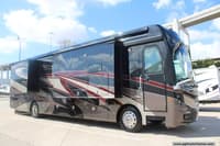 53750 - 39' 2018 Fleetwood Discovery Lxe 38K 360hp Cummins w/3 Slides Image 1