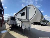 60899 - 34' 2020 Crossroads Cruiser Aire 29SI w/3 Slides Image 1