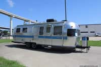 64003 - 29' 1989 Airstream Excella EXCELLA Image 1