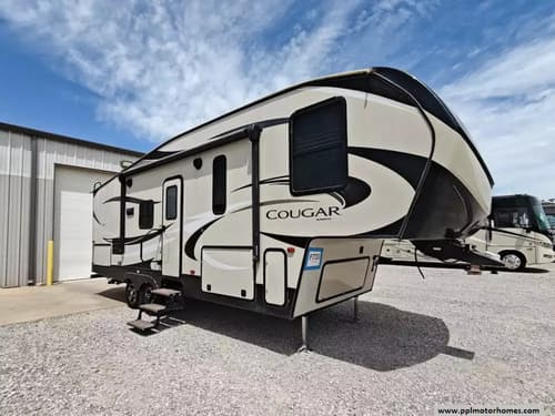 62972 - 30' 2019 Keystone Cougar 25RES w/2 Slides Image 1