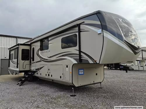 61238 - 42' 2020 Jayco Pinnacle 37MDQS w/4 Slides & Generator Image 1
