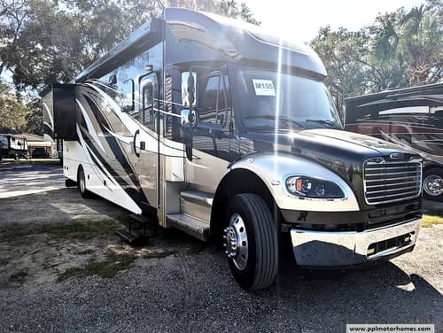 65147 - 36' 2019 Renegade RV Verona 36VSB w/2 Slides Image 1