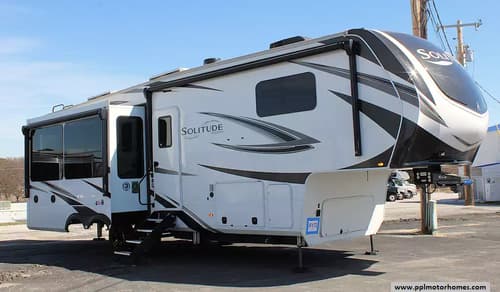 62273 - 34' 2023 Grand Design Solitude 310GK w/3 Slides Image 1