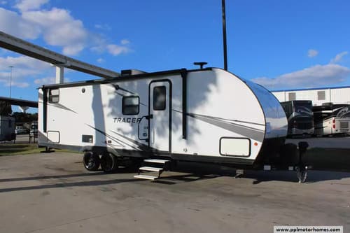 61415 - 29' 2021 Forest River Tracer Le 260BHSLE w/Slide - Bunk House Image 1